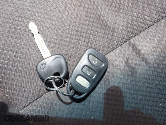 ✅ 2012 Kia Forte EX • VIN: KNAFU4A29C5470537 • Lot: 42569961. Listed on IAAI with 179,664 mi. Free auction sales archive from the USA and detailed vehicle history report at DreamBid. Image 11.