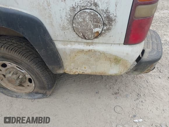 ✅ 2001 Chevrolet Suburban LT • VIN: 3GNGK26U31G109040 • Lot: 42614133. Listed on IAAI with 153,192 mi. Free auction sales archive from the USA and detailed vehicle history report at DreamBid. Image 6.