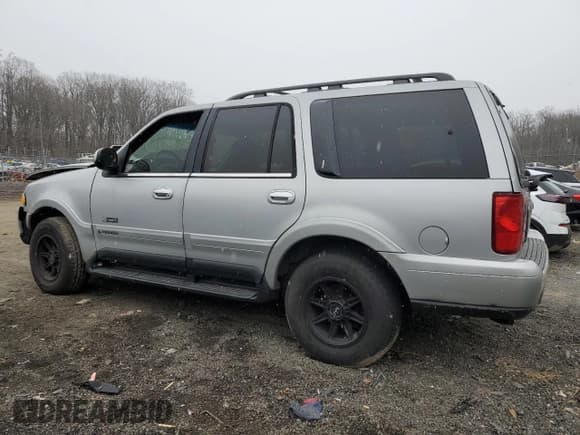 ✅ 1999 Lincoln Navigator • VIN: 5LMPU28A8XLJ41265 • Лот: 44762915. Опубликован ранее на Copart с пробегом 292 137 миль. Бесплатный доступ к архиву аукционных продаж из США и подробный отчёт об истории автомобиля на DreamBid. Изображение 2.