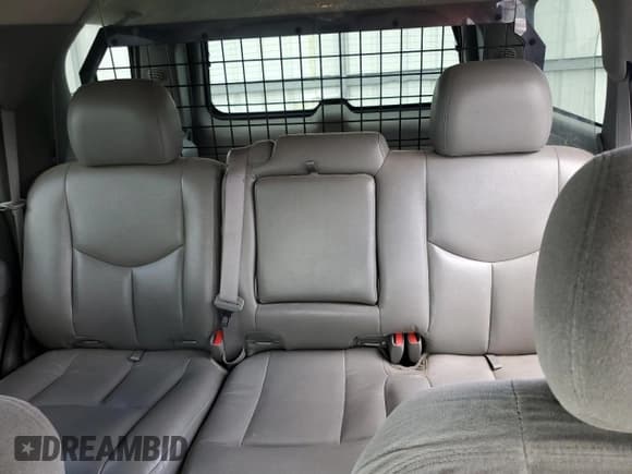 ✅ 2006 Chevrolet Tahoe Z71 • VIN: 1GNEC13ZX6R157009 • Lot: 63392655. Listed on Copart with 253,434 mi. Free auction sales archive from the USA and detailed vehicle history report at DreamBid. Image 10.