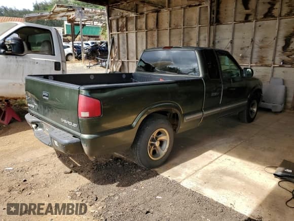 ✅ 2001 Chevrolet S-10 LS Xtreme • VIN: 1GCCS195518131648 • Лот: 76936684. Опубликован ранее на Copart с пробегом 219 298 миль. Бесплатный доступ к архиву аукционных продаж из США и подробный отчёт об истории автомобиля на DreamBid. Изображение 3.