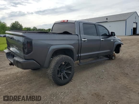 ✅ 2017 Toyota Tundra Platinum • VIN: 5TFAW5F14HX668628 • Lot: 58362395. Listed on Copart with 81,721 mi. Free auction sales archive from the USA and detailed vehicle history report at DreamBid. Image 3.