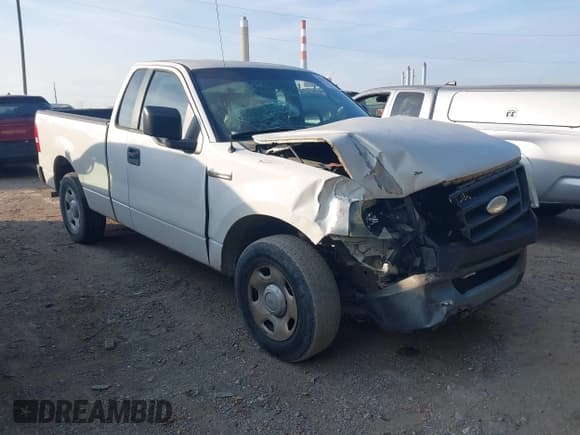 ✅ 2008 Ford F-150 XL • VIN: 1FTRF12298KD02039 • Lot: 43227265. Listed on IAAI with 173,329 mi. Free auction sales archive from the USA and detailed vehicle history report at DreamBid. Image 1.