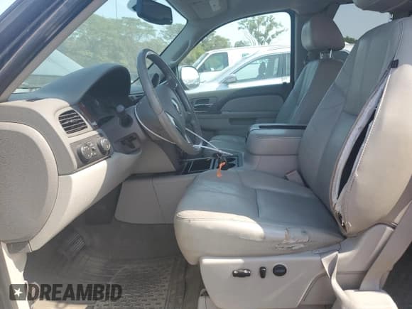 ✅ 2011 Chevrolet Silverado 1500 LTZ • VIN: 1GCRKTE36BZ308505 • Lot: 70860724. Listed on Copart with 166,441 mi. Free auction sales archive from the USA and detailed vehicle history report at DreamBid. Image 7.