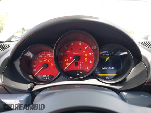 ✅ 2023 Porsche 718 Spyder • VIN: WP0CC2A85PS222391 • Lot: 43208392. Wystawiony na IAAI z przebiegiem 13 616 mil. Bezpłatny archiwum sprzedaży aukcyjnych z USA i szczegółowy raport historii pojazdu na DreamBid. Zdjęcie 7.