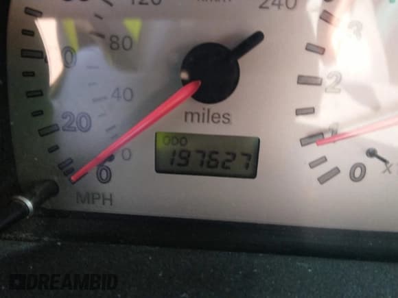 ✅ 2002 Mitsubishi Eclipse RS • VIN: 4A3AC34G42E104305 • Лот: 42510871. Опубликован ранее на IAAI с пробегом 197 627 миль. Бесплатный доступ к архиву аукционных продаж из США и подробный отчёт об истории автомобиля на DreamBid. Изображение 7.