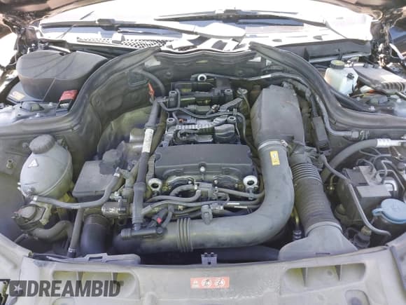 ✅ 2013 Mercedes-Benz C 250 Sport • VIN: WDDGF4HB5DA862291 • Lot: 42019950. Wystawiony na IAAI z przebiegiem Nie podano. Bezpłatny archiwum sprzedaży aukcyjnych z USA i szczegółowy raport historii pojazdu na DreamBid. Zdjęcie 10.