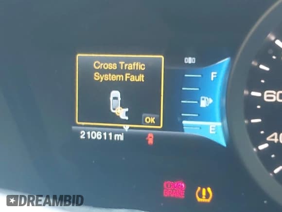 ✅ 2011 Ford Explorer XLT • VIN: 1FMHK7D85BGA05108 • Lot: 42168067. Wystawiony na IAAI z przebiegiem 210 611 mil. Bezpłatny archiwum sprzedaży aukcyjnych z USA i szczegółowy raport historii pojazdu na DreamBid. Zdjęcie 15.