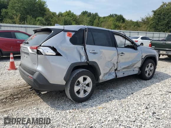 ✅ 2019 Toyota RAV4 XLE • VIN: JTMW1RFV2KD505001 • Lot: 80789265. Listed on Copart with Not provided. Free auction sales archive from the USA and detailed vehicle history report at DreamBid. Image 3.