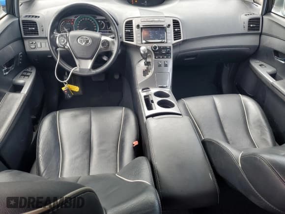 ✅ 2015 Toyota Venza XLE • VIN: 4T3BK3BB9FU117888 • Lot: 81749075. Listed on Copart with 156,789 mi. Free auction sales archive from the USA and detailed vehicle history report at DreamBid. Image 8.