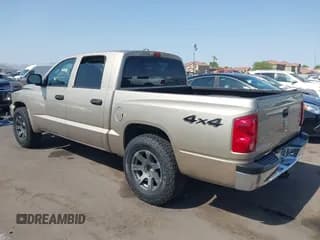 ✅ 2005 Dodge Dakota • VIN: 1D3HW58N85S205244 • Лот: 42955372. Опубликован ранее на IAAI с пробегом 200 581 миль. Бесплатный доступ к архиву аукционных продаж из США и подробный отчёт об истории автомобиля на DreamBid. Изображение 3.
