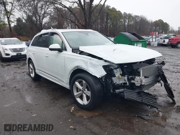 ✅ 2023 Audi Q7 Premium • VIN: WA1ACBF72PD009565 • Lot: 41022701. Wystawiony na IAAI z przebiegiem 20 558 mil. Bezpłatny archiwum sprzedaży aukcyjnych z USA i szczegółowy raport historii pojazdu na DreamBid. Zdjęcie 12.