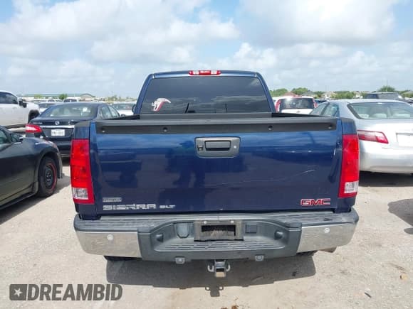 ✅ 2012 GMC Sierra 1500 • VIN: 1GTR1WE01CZ168858 • Лот: 42534013. Опубликован ранее на IAAI с пробегом 215 530 миль. Бесплатный доступ к архиву аукционных продаж из США и подробный отчёт об истории автомобиля на DreamBid. Изображение 16.