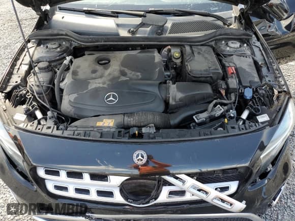 ✅ 2019 Mercedes-Benz GLA 250 • VIN: WDCTG4EB6KU015084 • Lot: 52497255. Wystawiony na Copart z przebiegiem 98 941 mil. Bezpłatny archiwum sprzedaży aukcyjnych z USA i szczegółowy raport historii pojazdu na DreamBid. Zdjęcie 12.