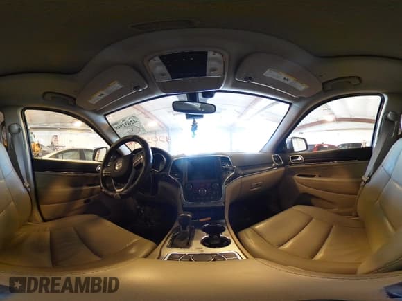 ✅ 2018 Jeep Grand Cherokee Limited • VIN: 1C4RJFBG9JC268479 • Lot: 42032948. Listed on IAAI with 106,077 mi. Free auction sales archive from the USA and detailed vehicle history report at DreamBid. Image 18.