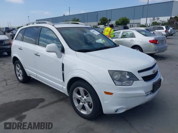 ✅ 2015 Chevrolet Captiva Sport LTZ • VIN: 3GNAL4EK6FS526381 • Lot: 42488555. Wystawiony na IAAI z przebiegiem 138 427 mil. Bezpłatny archiwum sprzedaży aukcyjnych z USA i szczegółowy raport historii pojazdu na DreamBid. Zdjęcie 1.