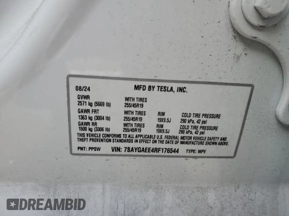 ✅ 2024 Tesla Model Y Long Range • VIN: 7SAYGAEE4RF176544 • Лот: 81506075. Опубликован ранее на Copart с пробегом 4 377 миль. Бесплатный доступ к архиву аукционных продаж из США и подробный отчёт об истории автомобиля на DreamBid. Изображение 12.