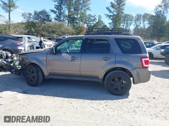✅ 2012 Ford Escape Limited • VIN: 1FMCU0E75CKA78964 • Lot: 43518678. Wystawiony na IAAI z przebiegiem 202 987 mil. Bezpłatny archiwum sprzedaży aukcyjnych z USA i szczegółowy raport historii pojazdu na DreamBid. Zdjęcie 14.