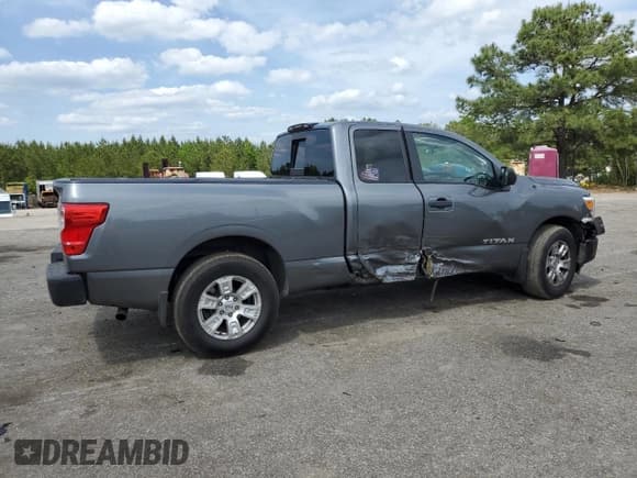 ✅ 2017 Nissan Titan S • VIN: 1N6AA1CK8HN556122 • Lot: 53803305. Wystawiony na Copart z przebiegiem 160 641 mil. Bezpłatny archiwum sprzedaży aukcyjnych z USA i szczegółowy raport historii pojazdu na DreamBid. Zdjęcie 3.