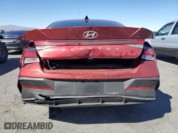 ✅ 2025 Hyundai Elantra SE • VIN: KMHLL4DG8SU949872 • Lot: 81965235. Listed on Copart with 3,771 mi. Free auction sales archive from the USA and detailed vehicle history report at DreamBid. Image 6.