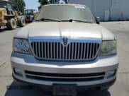 ✅ 2005 Lincoln Navigator Luxury • VIN: 5LMFU27555LJ22198 • Лот: 59389675. Опубликован ранее на Copart с пробегом Не указан. Бесплатный доступ к архиву аукционных продаж из США и подробный отчёт об истории автомобиля на DreamBid. Изображение 5.