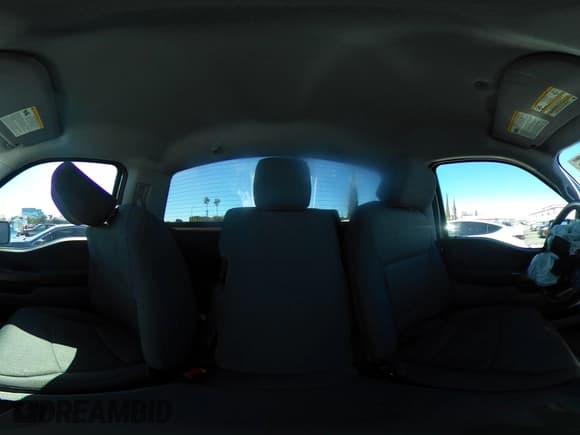 ✅ 2024 Ford F-150 XL • VIN: 1FTMF1L5XRKE99775 • Lot: 43570040. Wystawiony na IAAI z przebiegiem 7 288 mil. Bezpłatny archiwum sprzedaży aukcyjnych z USA i szczegółowy raport historii pojazdu na DreamBid. Zdjęcie 19.