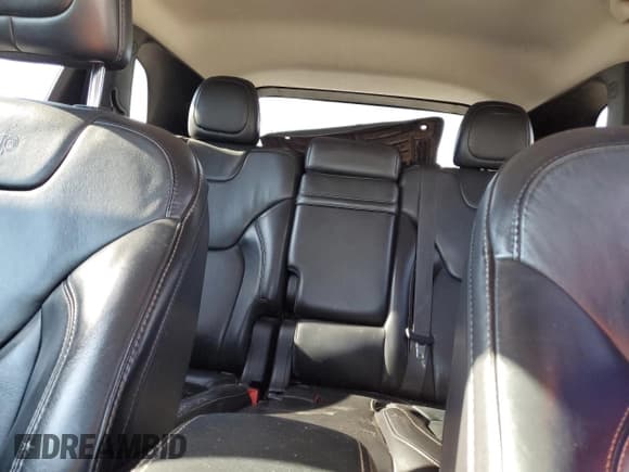 ✅ 2016 Jeep Cherokee Limited • VIN: 1C4PJMDB3GW295651 • Lot: 91221985. Wystawiony na Copart z przebiegiem 148 833 mil. Bezpłatny archiwum sprzedaży aukcyjnych z USA i szczegółowy raport historii pojazdu na DreamBid. Zdjęcie 10.