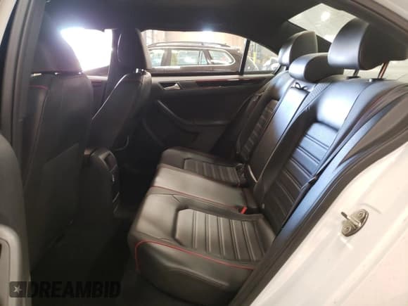 ✅ 2015 Volkswagen Jetta GLI SEL • VIN: 3VW5T7AJ2FM255149 • Lot: 70105665. Listed on Copart with 122,907 mi. Free auction sales archive from the USA and detailed vehicle history report at DreamBid. Image 10.