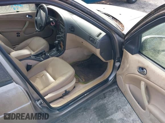 ✅ 2001 Saab 9-5 SE • VIN: YS3EF48Z613013360 • Лот: 41801183. Опубликован ранее на IAAI с пробегом 187 000 миль. Бесплатный доступ к архиву аукционных продаж из США и подробный отчёт об истории автомобиля на DreamBid. Изображение 5.