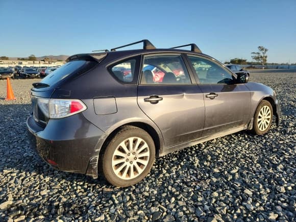 ✅ 2010 Subaru Impreza i Premium • VIN: JF1GH6B62AH808273 • Lot: 90756135. Listed on Copart with 81,718 mi. Free auction sales archive from the USA and detailed vehicle history report at DreamBid. Image 3.