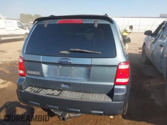 ✅ 2011 Ford Escape XLT • VIN: 1FMCU0D77BKB19238 • Lot: 43359404. Wystawiony na IAAI z przebiegiem 167 065 mil. Bezpłatny archiwum sprzedaży aukcyjnych z USA i szczegółowy raport historii pojazdu na DreamBid. Zdjęcie 16.