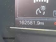 ✅ 2016 Ford Explorer Limited • VIN: 1FM5K7F8XGGC40370 • Lot: 43327356. Wystawiony na IAAI z przebiegiem 162 581 mil. Bezpłatny archiwum sprzedaży aukcyjnych z USA i szczegółowy raport historii pojazdu na DreamBid. Zdjęcie 15.