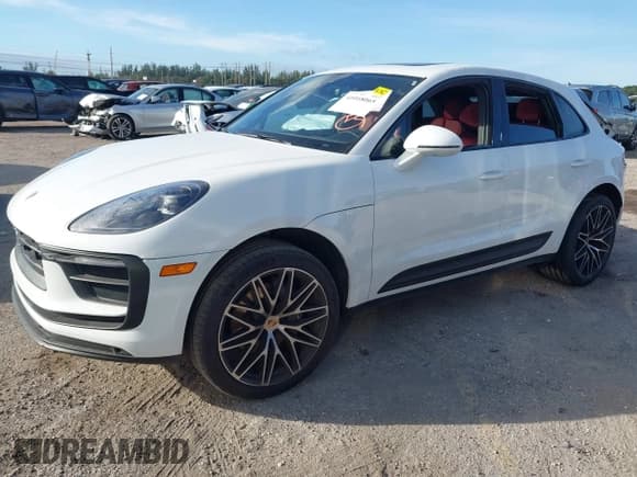 ✅ 2024 Porsche Macan • VIN: WP1AA2A5XRLB02665 • Lot: 41018065. Wystawiony na IAAI z przebiegiem Nie podano. Bezpłatny archiwum sprzedaży aukcyjnych z USA i szczegółowy raport historii pojazdu na DreamBid. Zdjęcie 16.