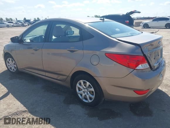 ✅ 2013 Hyundai Accent GLS • VIN: KMHCT4AE0DU496773 • Лот: 42978164. Опубликован ранее на IAAI с пробегом 78 585 миль. Бесплатный доступ к архиву аукционных продаж из США и подробный отчёт об истории автомобиля на DreamBid. Изображение 3.