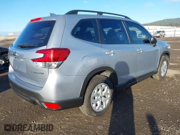 ✅ 2021 Subaru Forester • VIN: JF2SKADC3MH476605 • Лот: 43653168. Опубликован ранее на IAAI с пробегом 55 095 миль. Бесплатный доступ к архиву аукционных продаж из США и подробный отчёт об истории автомобиля на DreamBid. Изображение 4.