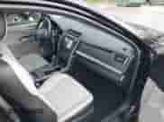 2016 Toyota Camry LE z VIN 4T1BD1FK7GU196612, wystawiony jako IAAI lot #42851645 z przebiegiem 78 055 mil mil oraz . Historia ofert i sprzedaży dostępna na DreamBid. Obrazek 5.