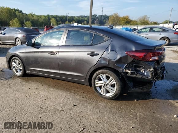 ✅ 2020 Hyundai Elantra Value Edition • VIN: 5NPD84LF6LH588446 • Lot: 80801925. Listed on Copart with 44,807 mi. Free auction sales archive from the USA and detailed vehicle history report at DreamBid. Image 2.