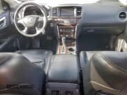 ✅ 2014 Nissan Pathfinder Platinum • VIN: 5N1AR2MM1EC614544 • Lot: 95106095. Listed on Copart with 165,691 mi. Free auction sales archive from the USA and detailed vehicle history report at DreamBid. Image 8.