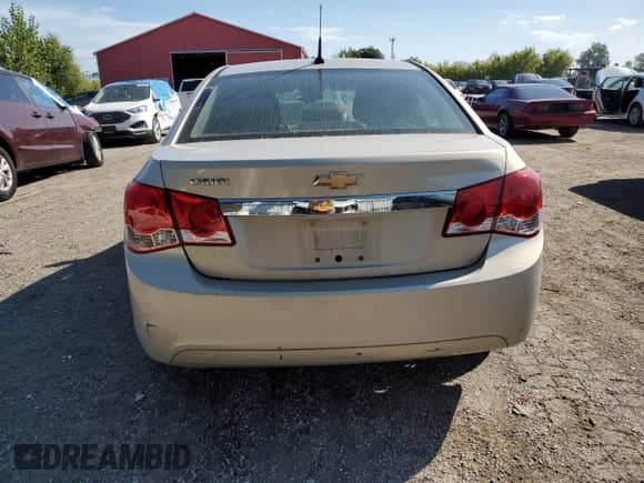 2011 Chevrolet Cruze LS+ 1SB с VIN 1G1PA5SH6B7259588, выставлен на аукционе Copart как лот 80150115 с пробегом 180 952 миль миль и Списание • Salvage title. История ставок и продаж доступна на DreamBid. Изображение 6.