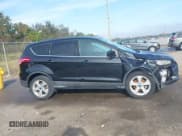 ✅ 2014 Ford Escape SE • VIN: 1FMCU0GX8EUE28205 • Lot: 43699660. Wystawiony na IAAI z przebiegiem 156 657 mil. Bezpłatny archiwum sprzedaży aukcyjnych z USA i szczegółowy raport historii pojazdu na DreamBid. Zdjęcie 13.