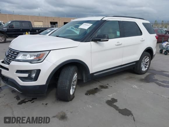 ✅ 2016 Ford Explorer XLT • VIN: 1FM5K7D84GGA35601 • Lot: 42066641. Wystawiony na IAAI z przebiegiem 59 054 mil. Bezpłatny archiwum sprzedaży aukcyjnych z USA i szczegółowy raport historii pojazdu na DreamBid. Zdjęcie 18.
