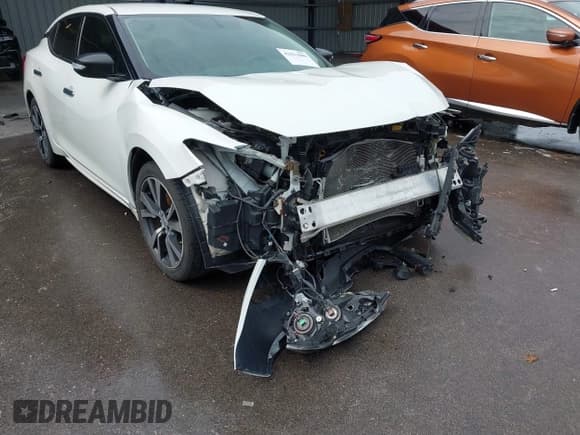 ✅ 2016 Nissan Maxima SR • VIN: 1N4AA6AP1GC443899 • Лот: 42413089. Опубликован ранее на IAAI с пробегом 75 836 миль. Бесплатный доступ к архиву аукционных продаж из США и подробный отчёт об истории автомобиля на DreamBid. Изображение 6.