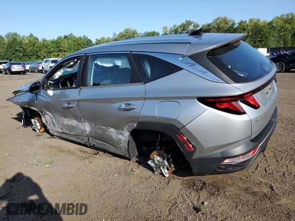 ✅ 2022 Hyundai Tucson SE • VIN: 5NMJACAE1NH027213 • Lot: 68421194. Wystawiony na Copart z przebiegiem 47 471 mil. Bezpłatny archiwum sprzedaży aukcyjnych z USA i szczegółowy raport historii pojazdu na DreamBid. Zdjęcie 2.