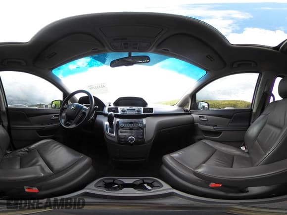 ✅ 2012 Honda Odyssey Touring • VIN: 5FNRL5H99CB052361 • Lot: 42332298. Listed on IAAI with 185,914 mi. Free auction sales archive from the USA and detailed vehicle history report at DreamBid. Image 18.