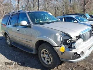 ✅ 2002 Lincoln Navigator • VIN: 5LMFU28RX2LJ07189 • Lot: 43755674. Listed on IAAI with 108,490 mi. Free auction sales archive from the USA and detailed vehicle history report at DreamBid. Image 1.