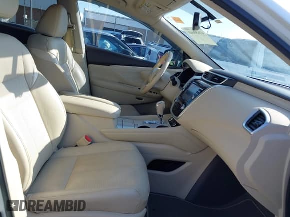 ✅ 2017 Nissan Murano Platinum • VIN: 5N1AZ2MG9HN125554 • Lot: 42689663. Listed on IAAI with 37,097 mi. Free auction sales archive from the USA and detailed vehicle history report at DreamBid. Image 5.