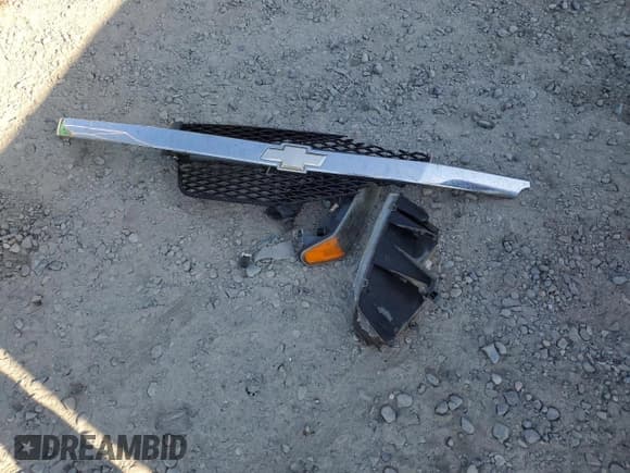 ✅ 2006 Chevrolet Colorado 2LT • VIN: 1GCDT136X68260897 • Lot: 81271365. Wystawiony na Copart z przebiegiem 112 751 mil. Bezpłatny archiwum sprzedaży aukcyjnych z USA i szczegółowy raport historii pojazdu na DreamBid. Zdjęcie 12.