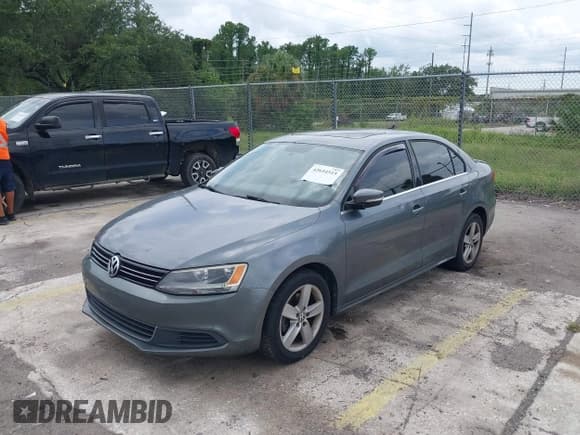 ✅ 2013 Volkswagen Jetta TDI w/Premium • VIN: 3VWLL7AJ4DM351806 • Лот: 42654515. Опубликован ранее на IAAI с пробегом 146 910 миль. Бесплатный доступ к архиву аукционных продаж из США и подробный отчёт об истории автомобиля на DreamBid. Изображение 2.