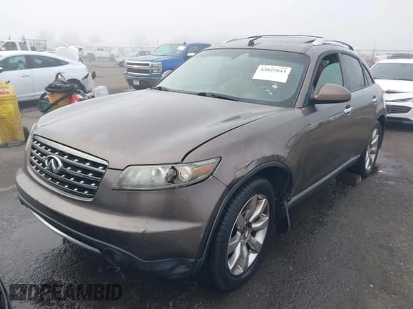 ✅ 2007 Infiniti FX • VIN: JNRAS08W57X209730 • Lot: 43827043. Wystawiony na IAAI z przebiegiem 258 129 mil. Bezpłatny archiwum sprzedaży aukcyjnych z USA i szczegółowy raport historii pojazdu na DreamBid. Zdjęcie 16.