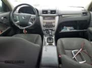 ✅ 2010 Mercury Milan • VIN: 3MEHM0HAXAR664987 • Lot: 64991864. Wystawiony na Copart z przebiegiem 213 132 mil. Bezpłatny archiwum sprzedaży aukcyjnych z USA i szczegółowy raport historii pojazdu na DreamBid. Zdjęcie 8.